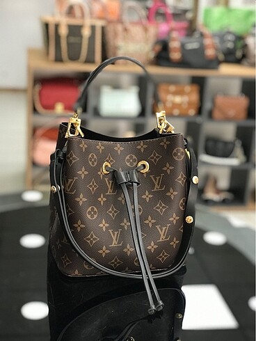 Louis Vuitton Louis Vuitton Neoneo