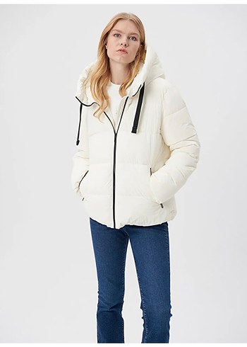 Beyaz Kapüşonlu Şişme Kadın Mont MAVİ JEANS - Görsel 7