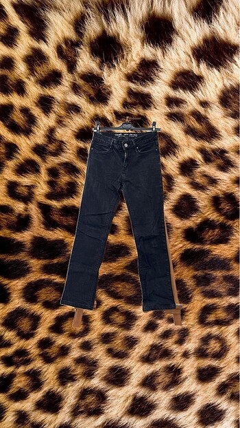 Straight Jean