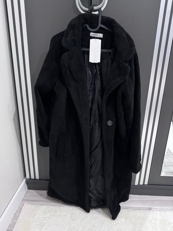 Siyah Uzun Kollu Kadın Kaban - Görsel 4