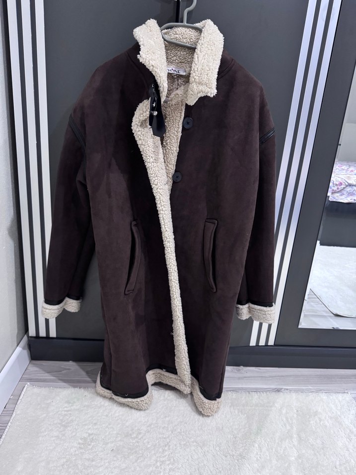 Kürk Detaylı Süet Kadın Kışlık Uzun Ceket - Görsel 4