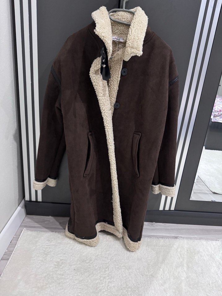 Kürk Detaylı Süet Kadın Kışlık Uzun Ceket - Görsel 5