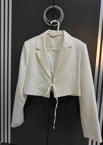 Düğmeli Beyaz Mini Kadın Blazer Ceket - Görsel 3