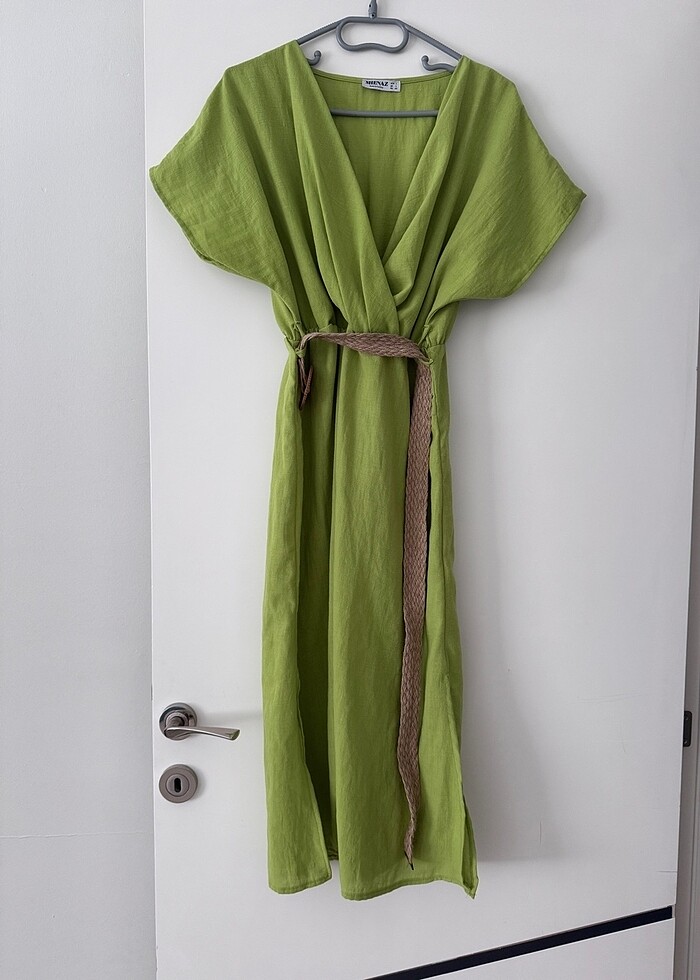 Fıstık Yeşili Yırtmaçlı Elbise - Görsel 2