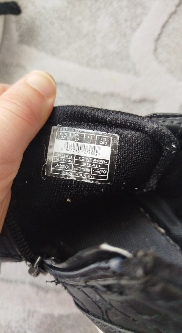 Kız Çocuk Siyah Cırtlı Spor Ayakkabı - Görsel 4