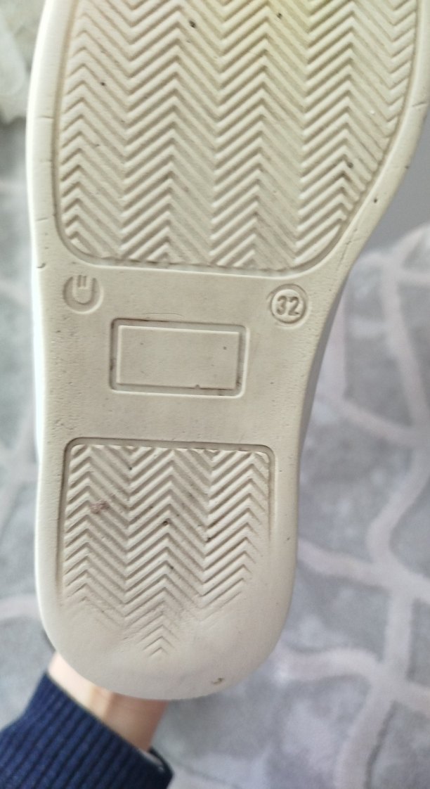 Kız Çocuk Siyah Cırtlı Spor Ayakkabı - Görsel 2