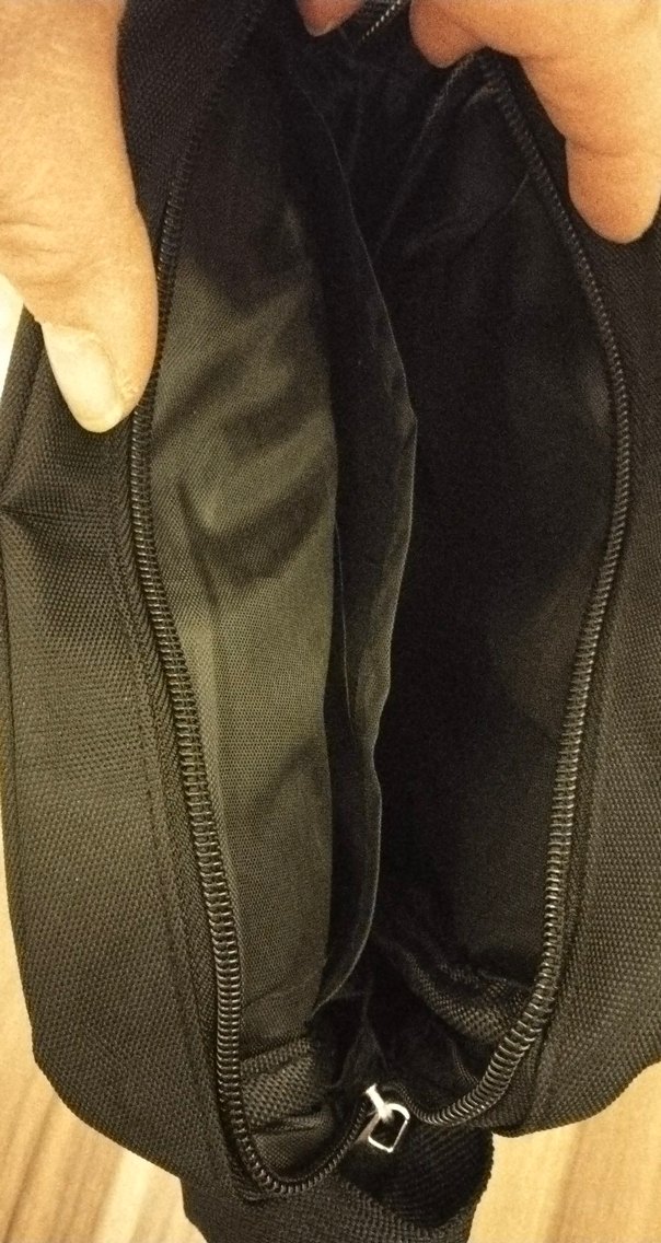 CAT Siyah Fermuarlı Erkek Omuz Çantası - Görsel 4