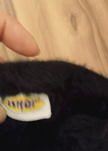 siyahi Kürklü Kadın Bere - Görsel 4