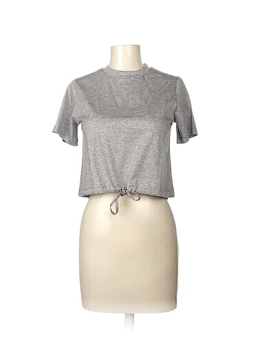 Diğer T-shirt %70 İndirimli.