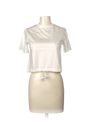 Diğer T-shirt %70 İndirimli.