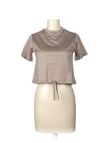 Diğer T-shirt %70 İndirimli.