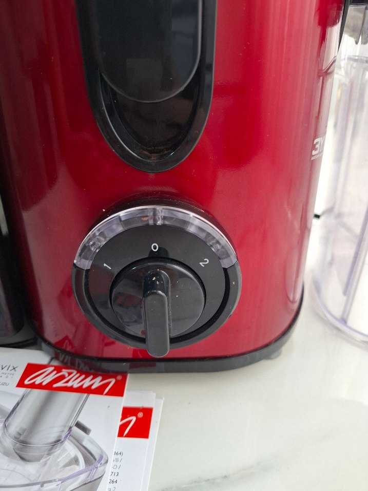 Arzum Meyvix Kırmızı Katı Meyve Sıkacağı 1000W - Görsel 5