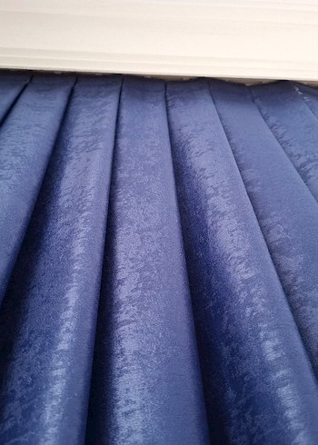 Bir çift Parlak saten Lacivert Düz Fon Perde - Görsel 2