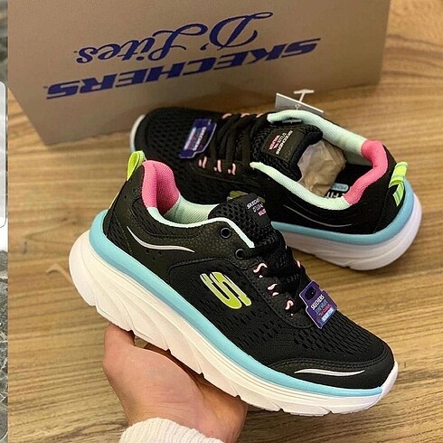 Skechers