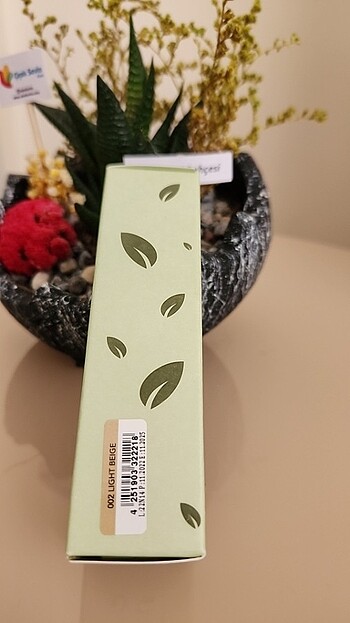 Beden Flormar yarı mat bitişi su bazlı vegan fondoten