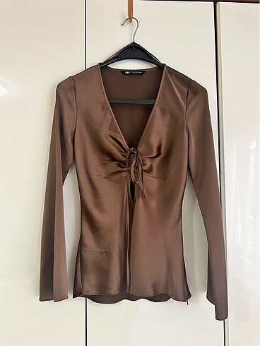 Zara saten bluz