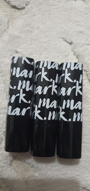Avon mark ruj