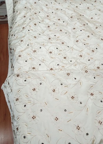 Nakışlı Krem rengi Yatak Örtüsü - Görsel 11