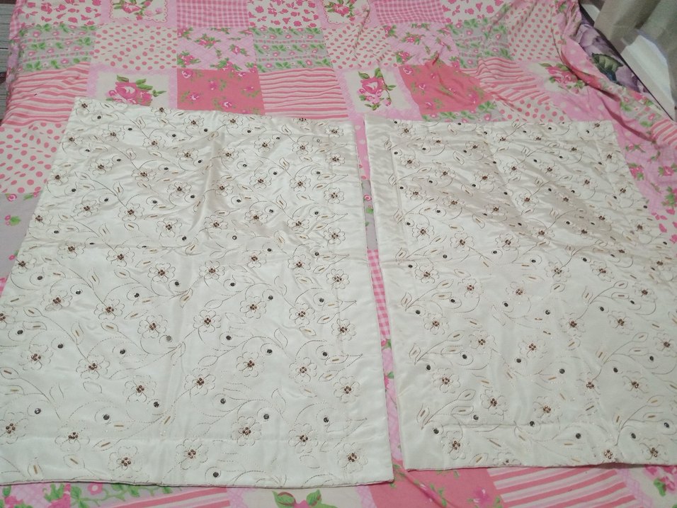 Nakışlı Krem rengi Yatak Örtüsü - Görsel 4