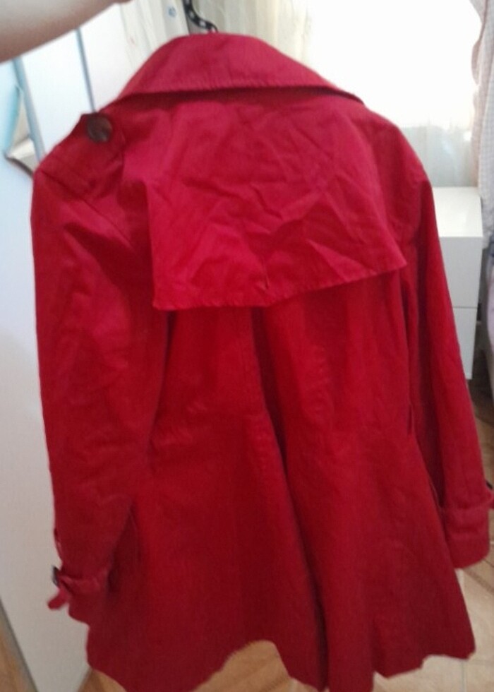 H&M kırmızı trenchcoat  - Görsel 2