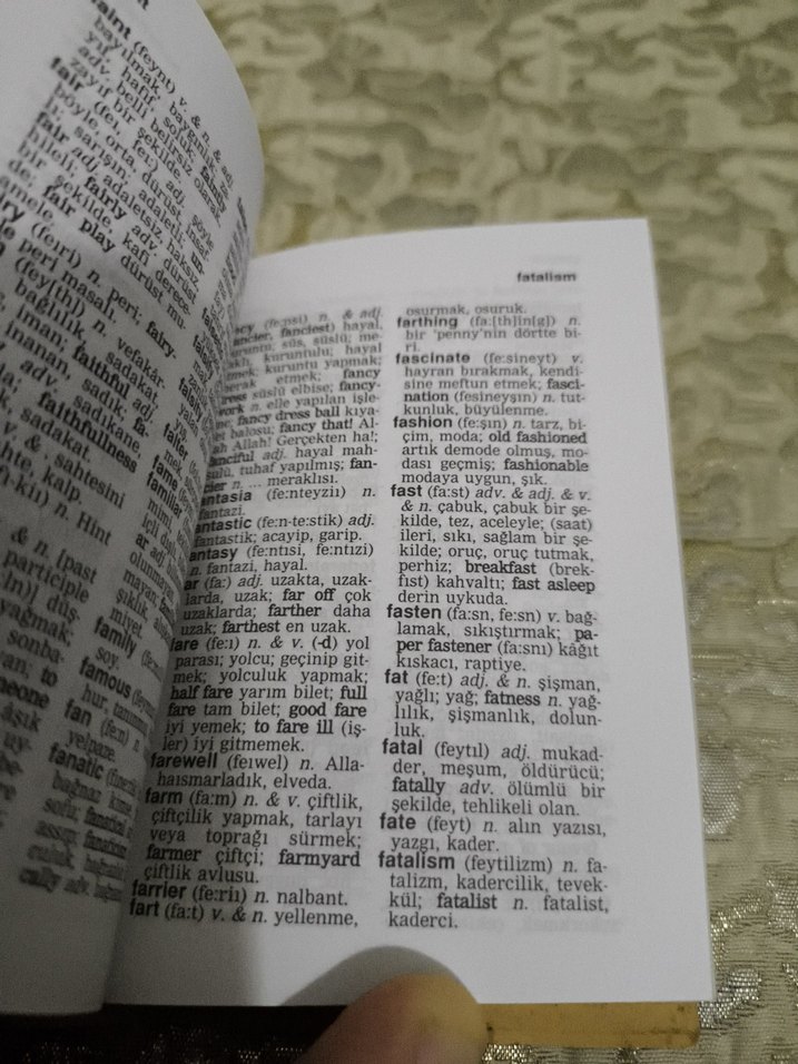 İngilizce-Türkçe Küçük Uluslararası Sözlük - Görsel 4