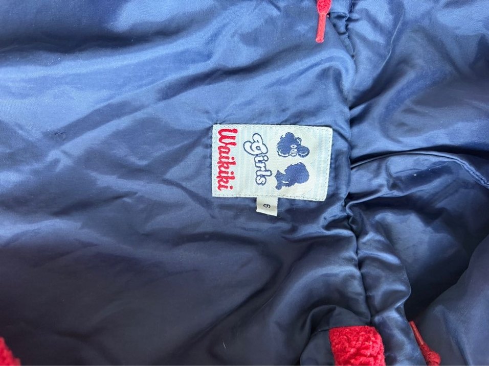 Düğmeli Kapüşonlu Erkek Çocuk Kırmızı Kaban - Görsel 4