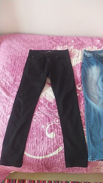 İki adet pantalon 