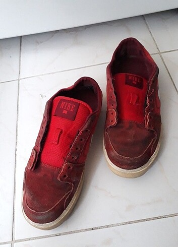 40 Beden kırmızı Renk Spor ayakkabı 