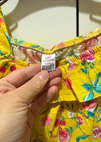 Sarı Çiçekli Kız Çocuk Fırfırlı şort takımı - Görsel 3