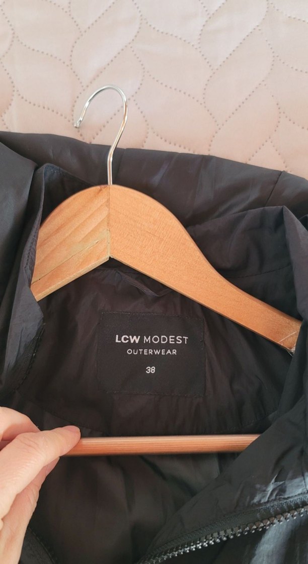 lcwaikiki Kadın Siyah Uzun Fermuarlı Yağmurluk - Görsel 4