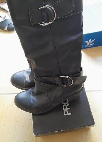 Toka detayli şık çizme - Görsel 3