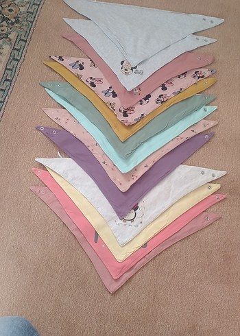 Diğer Nakışlı Çok Renkli Pastel Bebek Önlükleri
