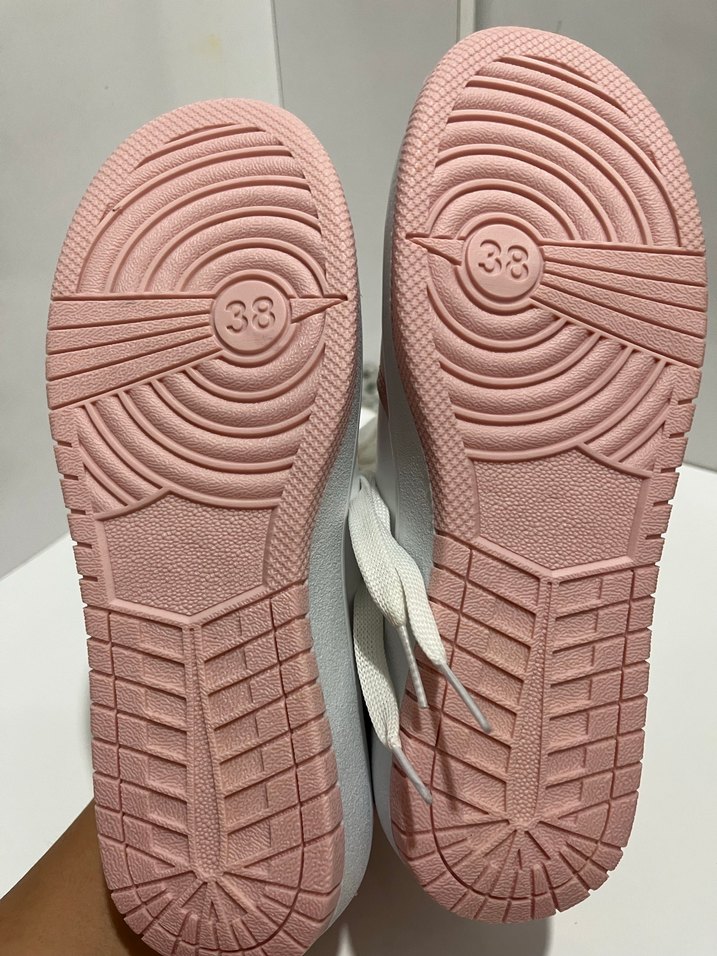 Pembe Bağcıklı Kadın Spor Ayakkabı - Görsel 3