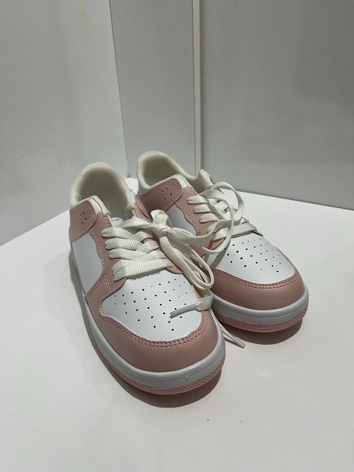 Pembe Bağcıklı Kadın Spor Ayakkabı - Görsel 2