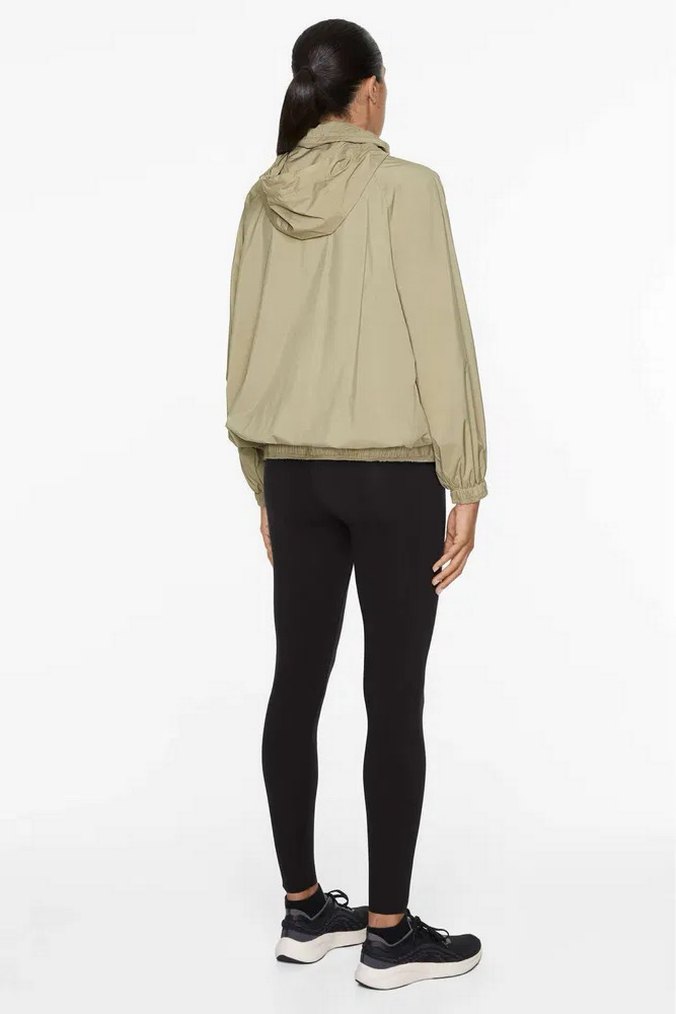 Oysho yağmurluk - Görsel 3