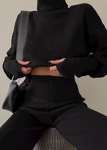 Siyah Kadın Boğazlı Takım - Görsel 3