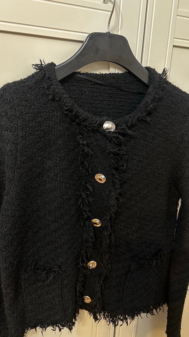 Düğmeli Siyah Kadın Tüvit Hırka - Görsel 3