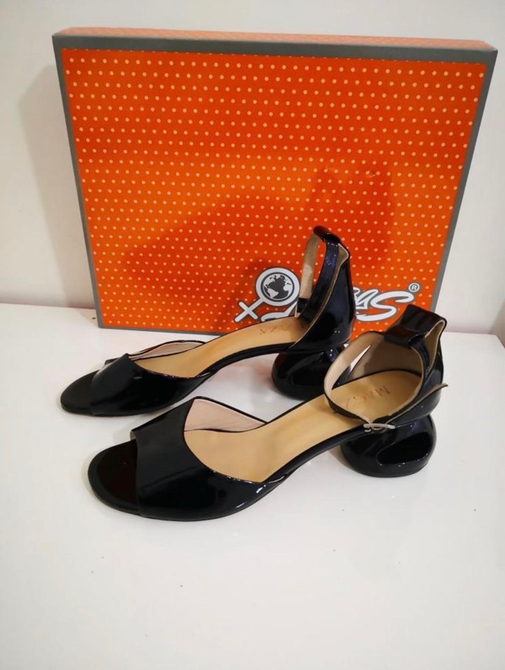 Kadın Siyah Topuklu Ayakkabı - Görsel 4