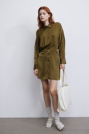 H&M Saten elbise