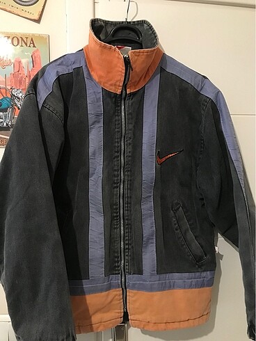 Mont nike