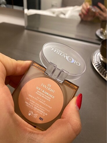  Beden Bronzer