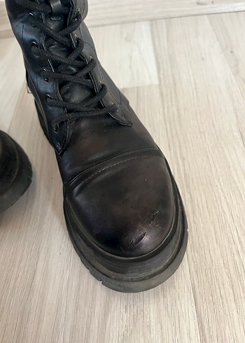 Bershka Siyah Çizme - Görsel 5