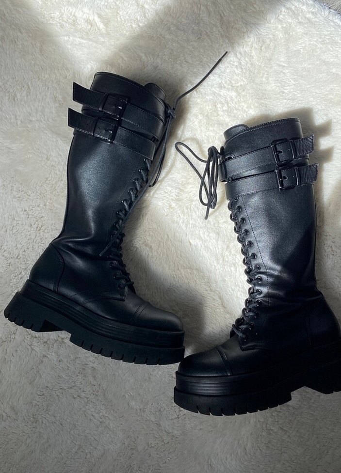 Bershka Siyah Çizme - Görsel 2