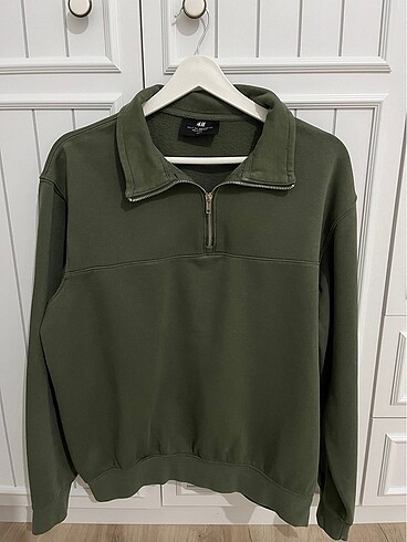 H&M sweatshirt