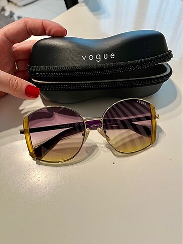 Vogue güneş gözlüğü