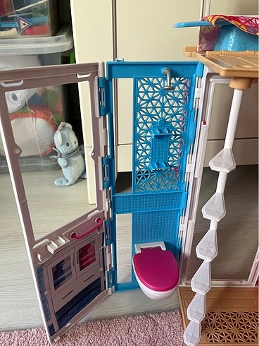  Beden Barbie evi