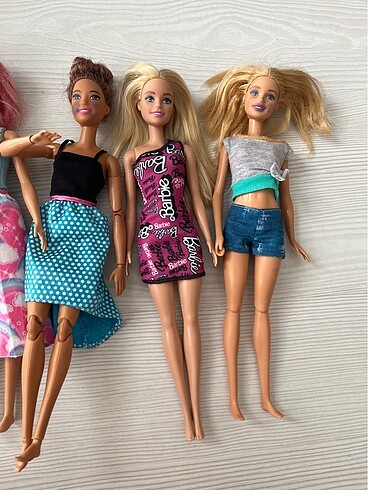 Barbie bebek