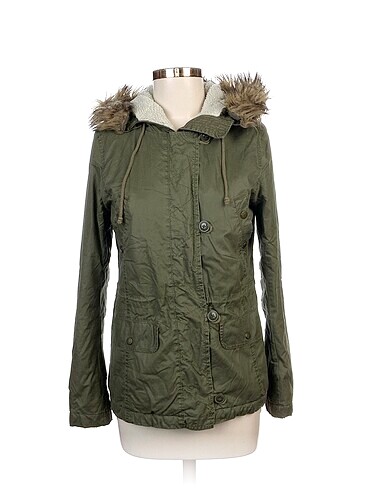 H&M Mont %70 İndirimli.