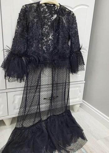 Armine Abaya