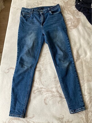 Lcw Jupiter Jean 32 Beden Lc Waikiki Jean / Kot %20 İndirimli - Gardrops